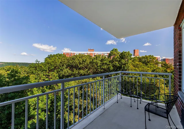 Photo 2 of Condo for sale at 3935 Blackstone Ave #8B, New York, NY 10471 | MLS# 1050896 | Listing updated on 2026-10-04