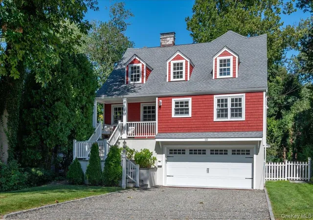 Photo 2 of Single family home for sale at 10 E Brookside Dr, Mamaroneck, NY 10538 | MLS# 1050898 | Listing updated on 2026-10-03