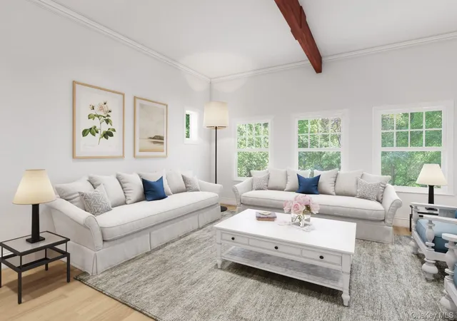 Photo 4 of Single family home for sale at 7 Cedar Ln, Glen Cove, NY 11542 | MLS# 1050903 | Listing updated on 2026-09-18