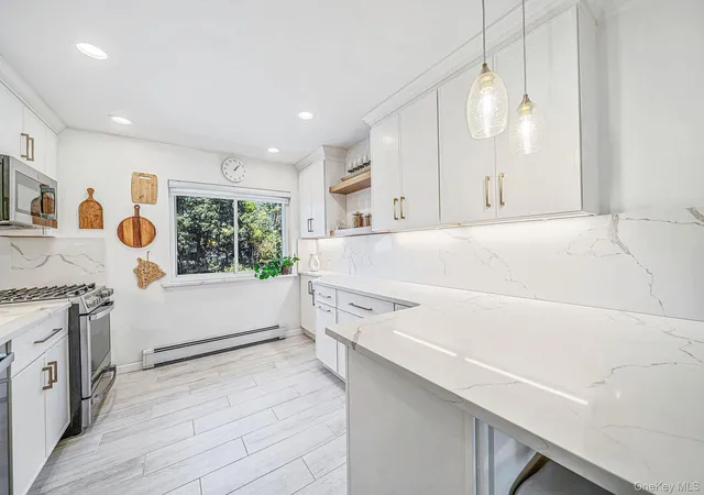 Photo 3 of Condo for sale at 105 Prime Ave #F4, Huntington, NY 11743 | MLS# 1050940 | Listing updated on 2026-09-16