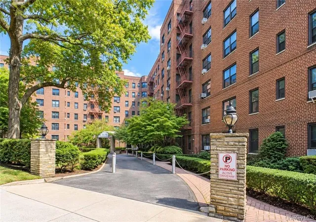 Condo for sale at 84-01 Main St #429, New York, NY 11435 | MLS# 1050941