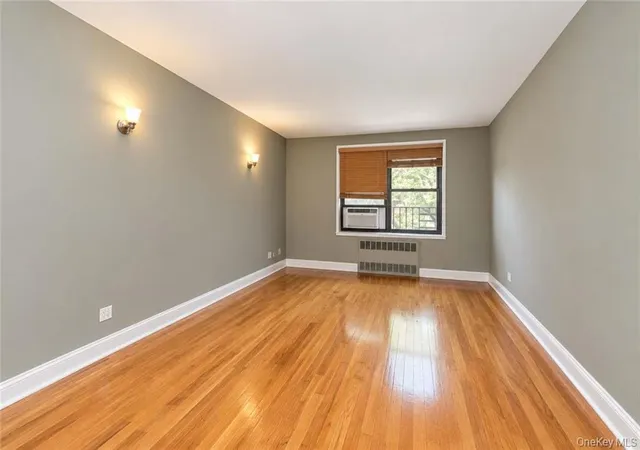 Listing Photo 4 - Condo for sale in The Eden Rock located at 84-01 Main St, New York, NY 11435 - Unit #429