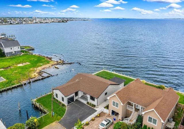Photo 2 of Single family home for sale at 71 E Shore Dr, Babylon, NY 11702 | MLS# 1050945 | Listing updated on 2026-09-29