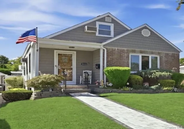 Single family home for sale at 8614 251st Street, New York, NY 11426 | MLS# 1050980