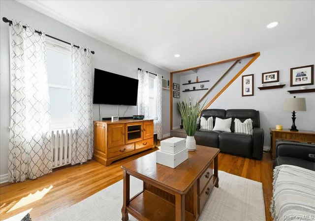 Photo 3 of Single family home for sale at 8614 251st Street, New York, NY 11426 | MLS# 1050980 | Listing updated on 2026-10-01