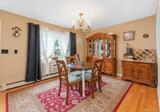 Photo 4 of Single family home for sale at 150 W 19th Street, Babylon, NY 11729 | MLS# 1050981 | Listing updated on 2026-09-30