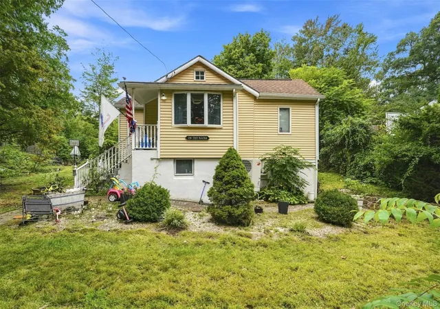 Photo 1 of Single family home for sale at 169 Walnut Rd, Putnam Valley, NY 10537 | MLS# 1050986 | Listing updated on 2026-09-16