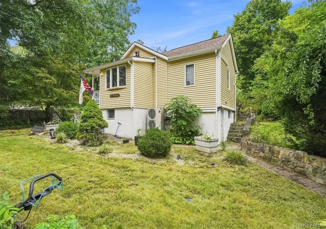 Photo 2 of Single family home for sale at 169 Walnut Rd, Putnam Valley, NY 10537 | MLS# 1050986 | Listing updated on 2026-09-16