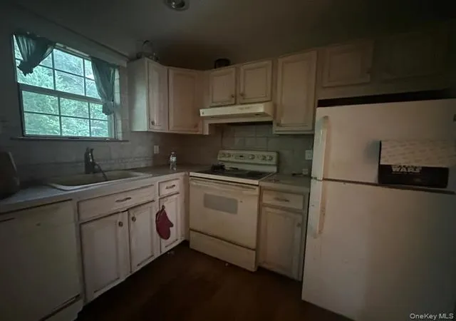 Photo 4 of Condo for sale at 4 Hancock, Brookhaven, NY 11980 | MLS# 1051018 | Listing updated on 2026-09-29