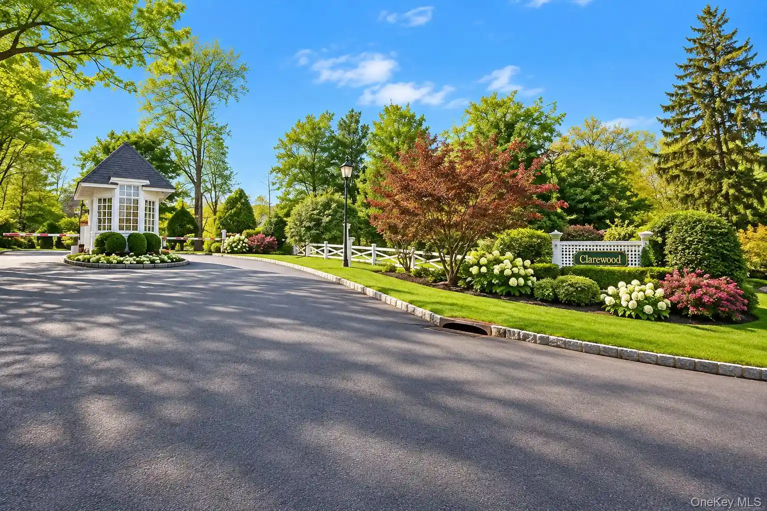 Listing Photo 2 - Condo for sale in 100 Clarewood Dr located at 100 Clarewood Dr, Greenburgh, NY 10706 - Unit #1K