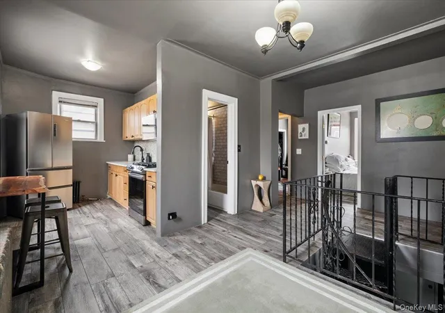 Photo 3 of Single family home for sale at 2760 Hering Ave, New York, NY 10469 | MLS# 1051036 | Listing updated on 2026-09-23