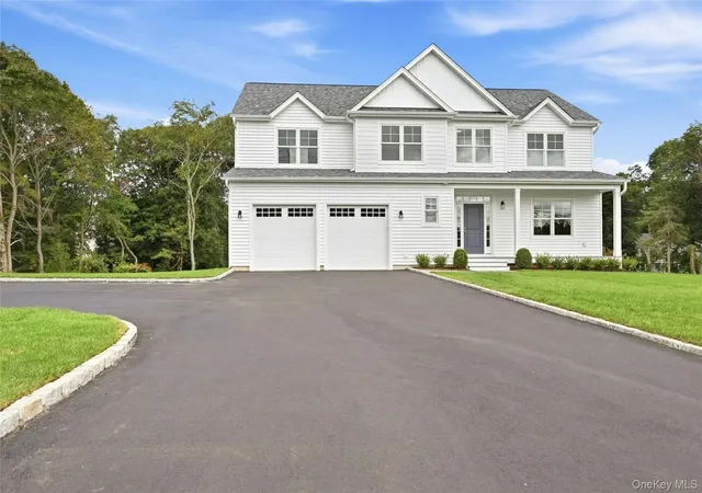 Photo 2 of Single family home for sale at 469 Clay Pitts Rd, Huntington, NY 11731 | MLS# 1051038 | Listing updated on 2026-09-30