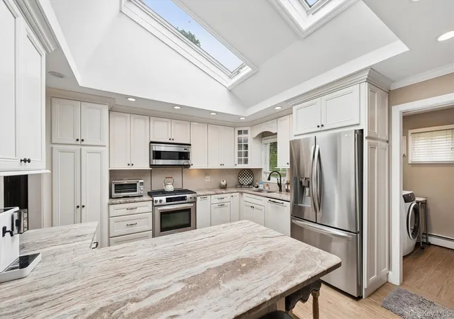 Photo 3 of Single family home for sale at 301 Vernon St, Huntington, NY 11746 | MLS# 1051041 | Listing updated on 2026-09-17