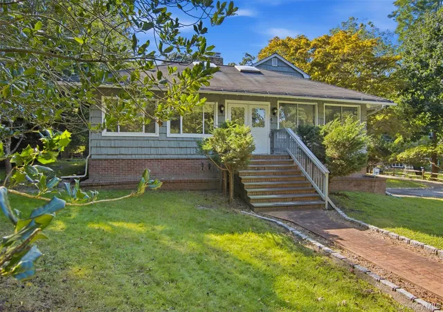 Photo 2 of Single family home for sale at 6 Barnhart Pl, Brookhaven, NY 11786 | MLS# 1051042 | Listing updated on 2026-10-08