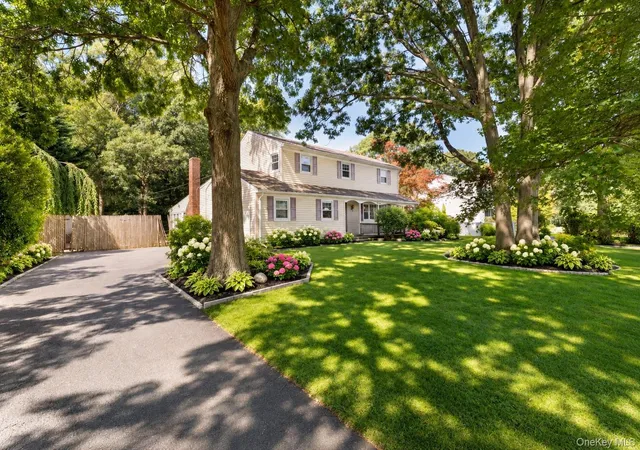 Photo 28 of Single family home for sale at 16 Heritage Pl S, Smithtown, NY 11767 | MLS# 1051061 | Listing updated on 2026-10-12