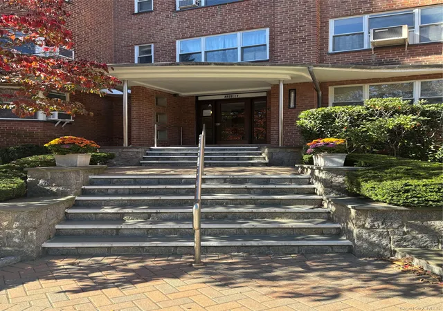 Photo 1 of Condo for sale at 235 Garth Rd #A6G, Eastchester, NY 10583 | MLS# 1051087 | Listing updated on 2026-10-28