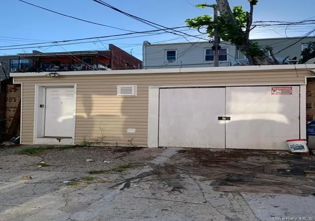 Photo 2 of Multi family home for sale at 1215 Manor Ave, New York, NY 10472 | MLS# 1051089 | Listing updated on 2026-09-16