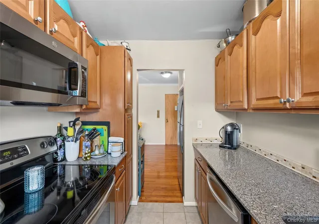 Photo 3 of Condo for sale at 4 Rose St #Building 2, Unit C1, Hempstead, NY 11572 | MLS# 1051094 | Listing updated on 2026-09-17