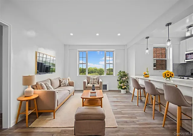 Photo 2 of House for sale at 220 Pelham Rd #6P, New Rochelle, NY 10805 | MLS# 1051100 | Listing updated on 2026-10-02
