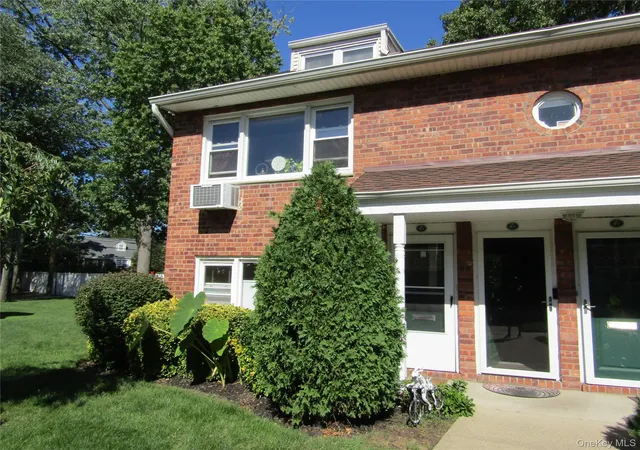 Photo 1 of Condo for sale at 1600 Grand Ave #M1, Hempstead, NY 11510 | MLS# 1051122 | Listing updated on 2026-10-08