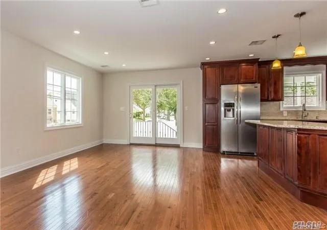 Photo 4 of Single family home for sale at 199 Royal Ave, North Hempstead, NY 11501 | MLS# 1051130 | Listing updated on 2026-09-16