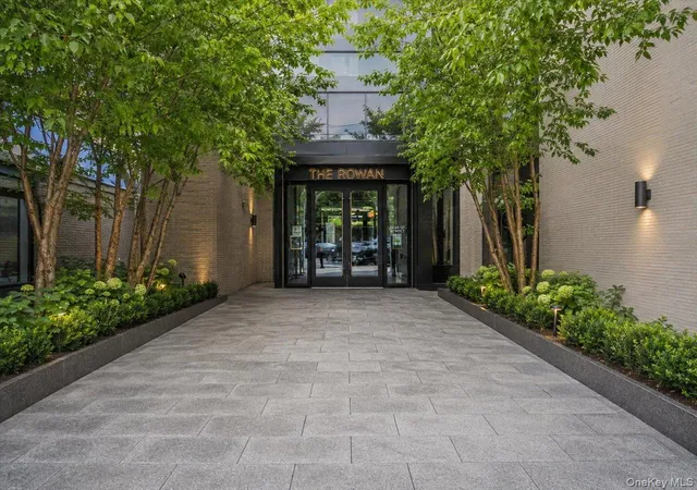 Photo 1 of Condo for sale at 2121 31st Street #2C, New York, NY 11105 | MLS# 1051141 | Listing updated on 2026-09-16