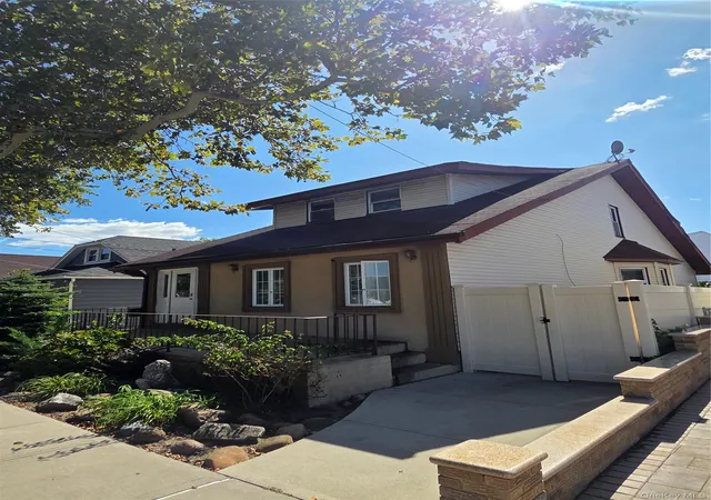 Photo 3 of Multi family home for sale at 10008 157th Avenue, New York, NY 11414 | MLS# 1051144 | Listing updated on 2026-10-06