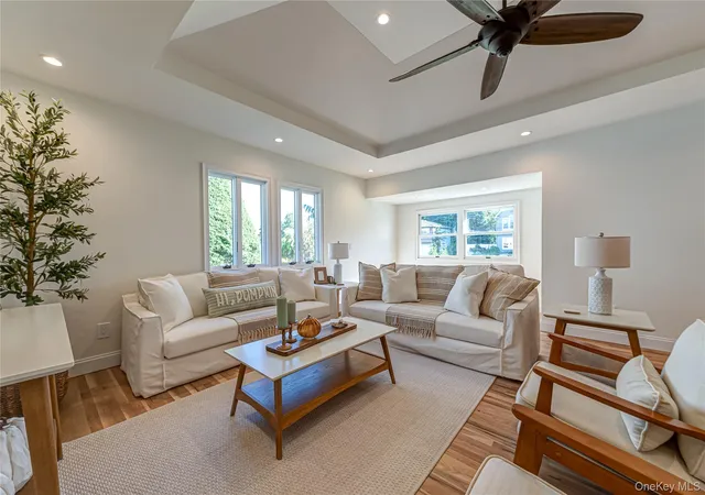 Photo 3 of Single family home for sale at 6 Evy Ct, Islip, NY 11782 | MLS# 1051145 | Listing updated on 2026-09-30