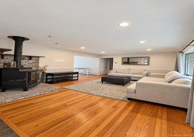 Photo 3 of Single family home for sale at 1026 Washington Ave, Islip, NY 11795 | MLS# 1051151 | Listing updated on 2026-10-03