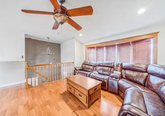 Photo 4 of Single family home for sale at 9 Mulberry Dr, Smithtown, NY 11787 | MLS# 1051155 | Listing updated on 2026-09-20