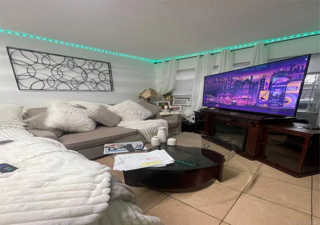 Photo 3 of House for sale at 2730 Kingsbridge Ter, New York, NY 10463 | MLS# 1051162 | Listing updated on 2026-09-22