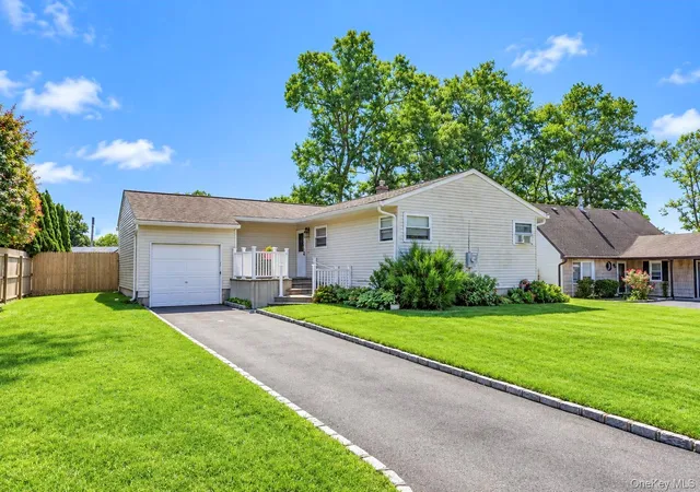 Photo 3 of Sale Pending at 143 Stuyvesant Dr, Brookhaven, NY 11776 | MLS# 1051167 | Listing updated on 2026-10-03