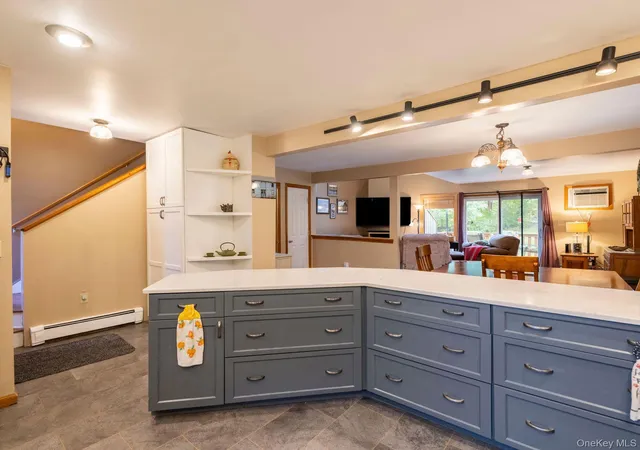 Photo 4 of Single family home for sale at 82 Rondout Harbor, Esopus, NY 12466 | MLS# 1051170 | Listing updated on 2026-10-06
