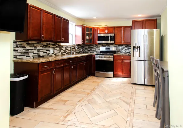Photo 3 of Single family home for sale at 1 Brightside Ave, Islip, NY 11722 | MLS# 1051183 | Listing updated on 2026-09-17