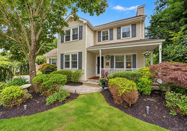 Single family home for sale at 15 Winnecomac Cir, Smithtown, NY 11754 | MLS# 1051191