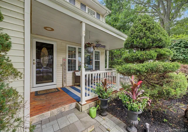 Photo 2 of Single family home for sale at 15 Winnecomac Cir, Smithtown, NY 11754 | MLS# 1051191 | Listing updated on 2026-10-06