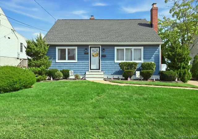 Photo 2 of Sale Pending at 293 Roosevelt Ave, Hempstead, NY 11520 | MLS# 1051194 | Listing updated on 2026-10-08