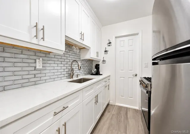 Photo 4 of House for sale at 1841 Central Park Ave #11F, Yonkers, NY 10710 | MLS# 1051207 | Listing updated on 2026-10-01