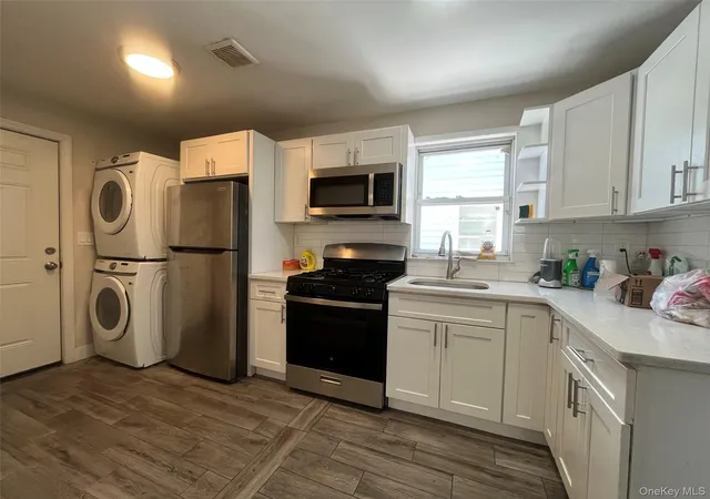 Photo 1 of Single family home for sale at 164-33 77th Avenue, New York, NY 11366 | MLS# 1051213 | Listing updated on 2026-09-16