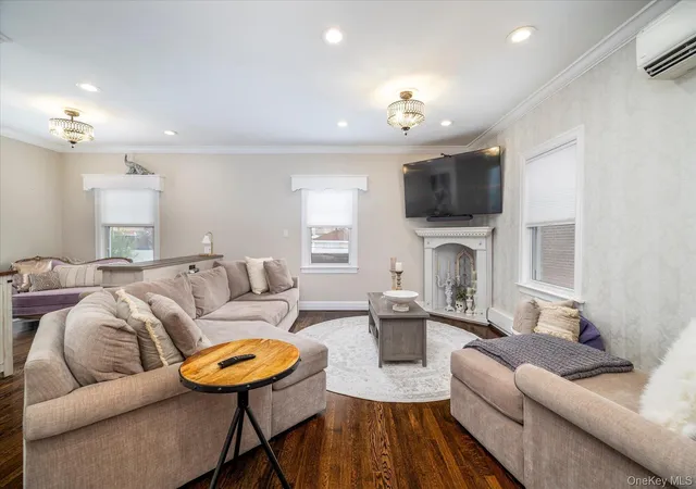 Photo 4 of Single family home for sale at 156-21 96th Street, New York, NY 11414 | MLS# 1051221 | Listing updated on 2026-09-17