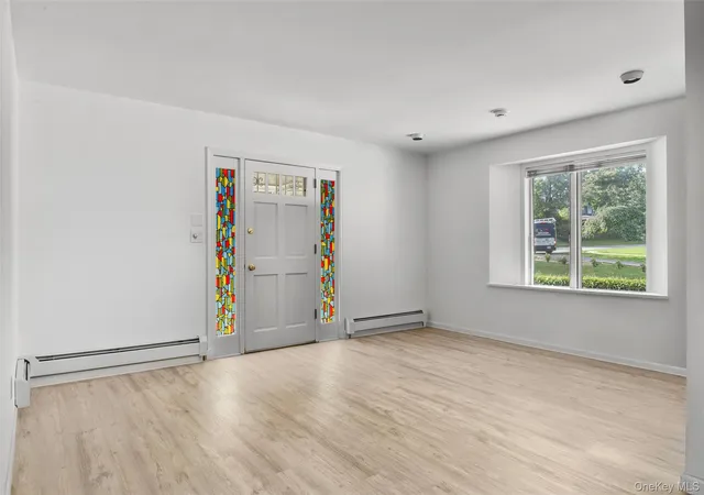 Photo 2 of Multi family home for sale at 4 Ridgeview Ave, White Plains, NY 10606 | MLS# 1051224 | Listing updated on 2026-09-28