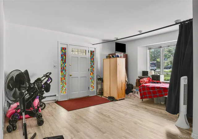 Photo 3 of Multi family home for sale at 4 Ridgeview Ave, White Plains, NY 10606 | MLS# 1051224 | Listing updated on 2026-09-28