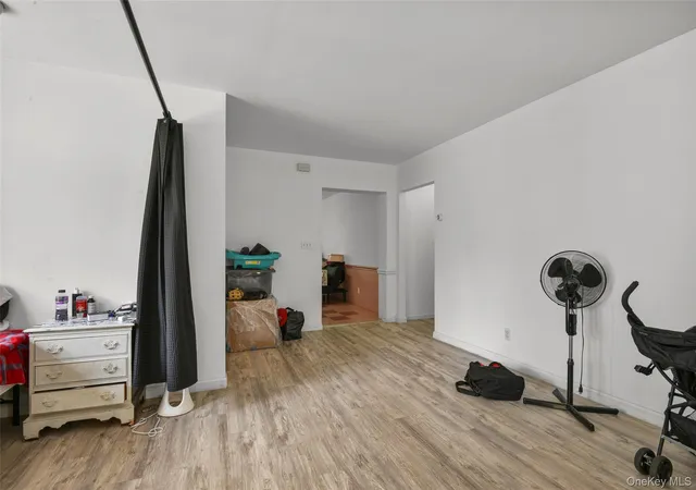 Photo 3 of House for sale at 4 Ridgeview Ave, White Plains, NY 10606 | MLS# 1051224 | Listing updated on 2026-09-28
