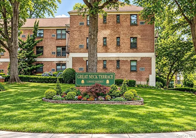 Condo for sale at 13 Terrace Cir #2B, North Hempstead, NY 11021 | MLS# 1051226