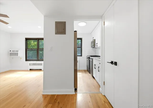 Photo 3 of House for sale at 13 Terrace Cir #2B, North Hempstead, NY 11021 | MLS# 1051226 | Listing updated on 2026-09-17