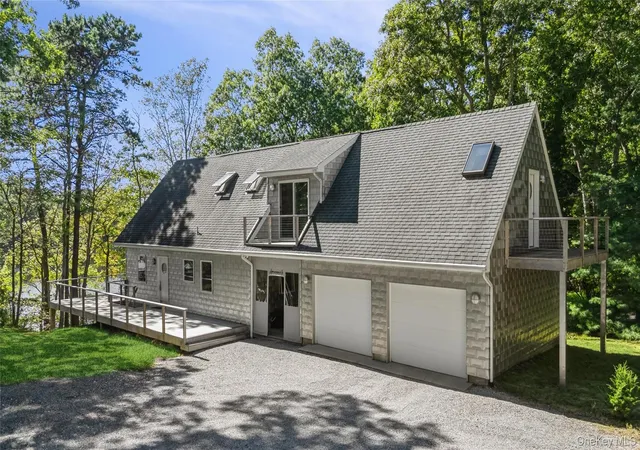 Photo 33 of Single family home for sale at 142 Little Fresh Pond Rd, Southampton, NY 11968 | MLS# 1051253 | Listing updated on 2026-10-07