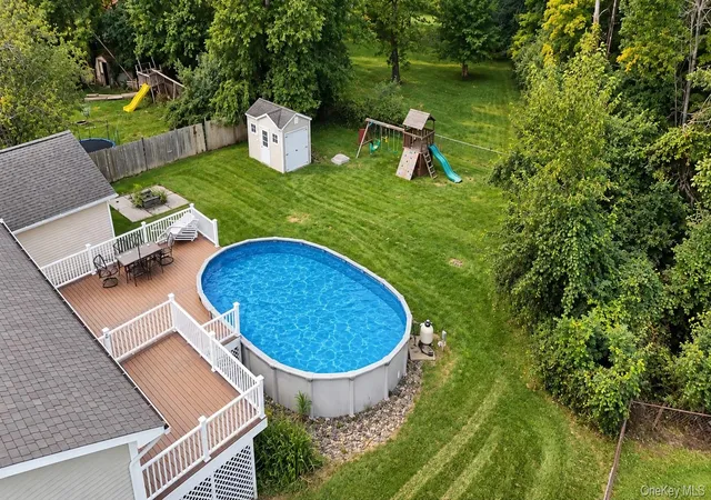 Photo 3 of Single family home for sale at 65 Maureen Dr, Middletown, NY 10940 | MLS# 1051258 | Listing updated on 2026-09-17