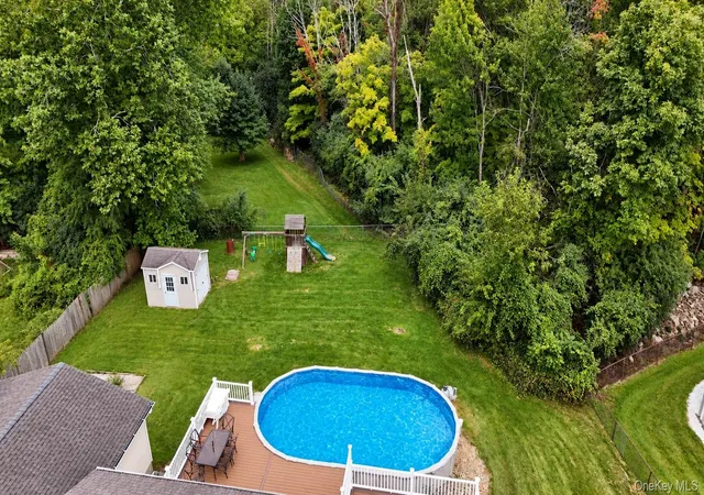 Photo 3 of Single family home for sale at 65 Maureen Dr, Middletown, NY 10940 | MLS# 1051258 | Listing updated on 2026-09-17