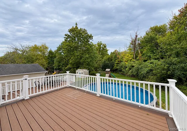 Photo 4 of Single family home for sale at 65 Maureen Dr, Middletown, NY 10940 | MLS# 1051258 | Listing updated on 2026-09-17