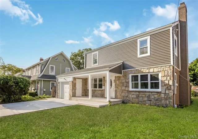 Photo 1 of Single family home for sale at 35 Park Blvd, Hempstead, NY 11565 | MLS# 1051271 | Listing updated on 2026-09-17